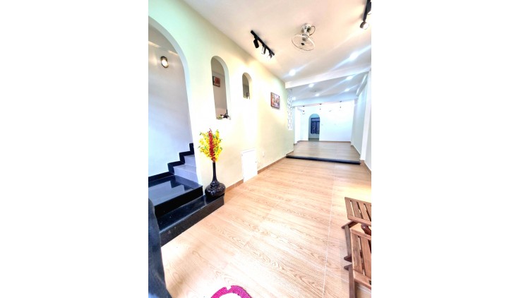 Bán Nhà 2 Tầng Hẻm Xe Tải Tránh 80m2_4x20m Đẹp Lung Linh Đường Linh Đông Thủ Đức Chỉ 7,4 tỷ